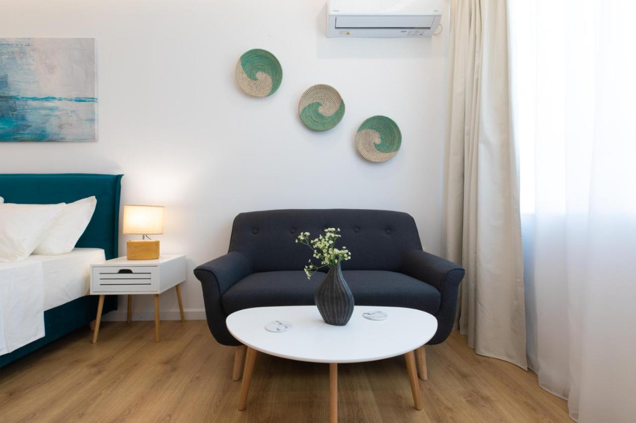 Minimal Apartment In Plaka Atina Dış mekan fotoğraf